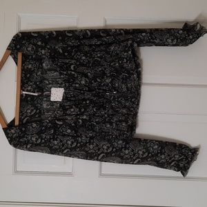 NWT FREE PEOPLE DARK COMBO  BLACK/ BLUE PAISLEY AND FLORAL PATTERN BLOUSE SZ M